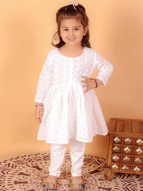 Vastramay SISHU Girl's White Chikankari Kurta Leggings Set